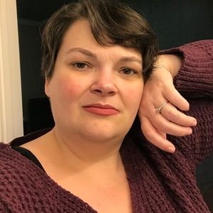 Meet your Posher, Sharon